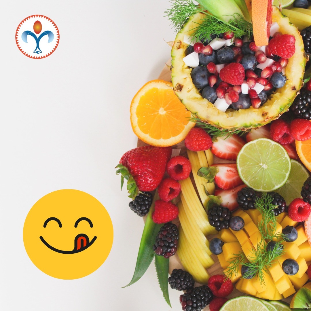 Pourquoi consommer des fruits de saison ? 

Les fruits de saison sont des aliments délicieux, sains et nourrissants qui sont cultivés et récoltés à des moments précis de l'année, lorsque les conditions climatiques sont optimales pour leur croissance. Ces fruits sont souvent plus frais, plus savoureux et moins chers que ceux qui sont importés de loin ou cultivés en serre.
Au printemps, les fruits de saison comprennent les fraises, les cerises, les abricots, les pêches, les nectarines et les rhubarbes. Ces fruits sont riches en vitamines et en antioxydants, ce qui en fait des choix parfaits pour une alimentation saine et équilibrée. Les fraises, par exemple, sont riches en vitamine C et en fibres, et peuvent être dégustées seules ou dans des salades de fruits, des smoothies ou des desserts. 

Profitez-en et régalez vous sans modération !